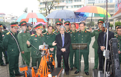 Trường SQKTQS – ĐH Trần Đại Nghĩa tham gia trưng bày sản phẩm NCKH tại Hội nghị phối hợp KH&CN giữa Bộ Quốc phòng và Bộ KH&CN tại Hà nội Trường SQKTQS – ĐH Trần Đại Nghĩa tham gia trưng bày sản phẩm NCKH tại Hội nghị phối hợp KH&CN giữa Bộ Quốc phòng và Bộ KH&CN tại Hà nội