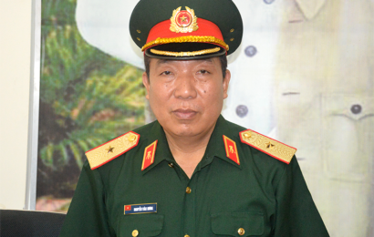 CHỦ TỊCH NƯỚC THĂNG QUÂN HÀM CẤP TƯỚNG CHO HIỆU TRƯỞNG TRƯỜNG SQKTQS