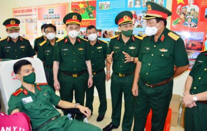 Lan tỏa phong trào hiến máu tình nguyện trong toàn quân Lan tỏa phong trào hiến máu tình nguyện trong toàn quân